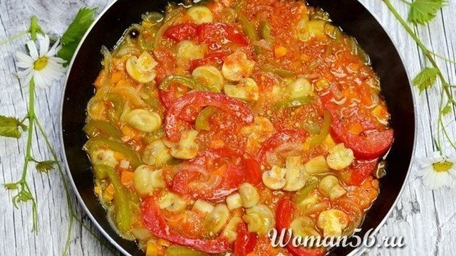 Рецепт стручковой фасоли с овощами тушенными на сковороде